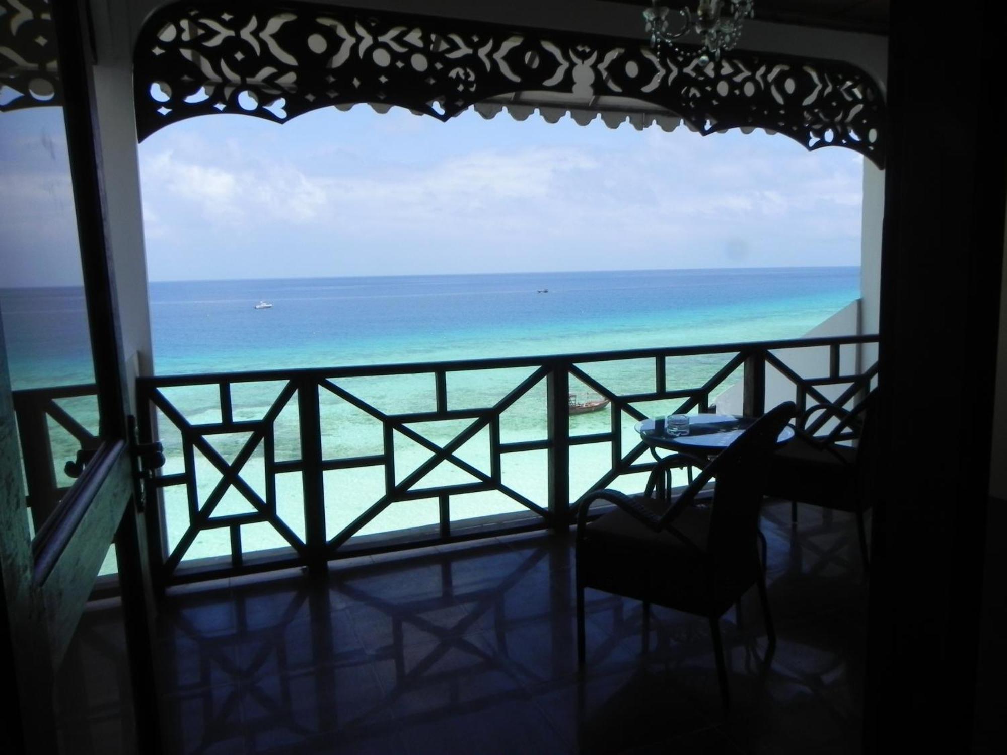 Langi Langi Beach Bungalows Nungwi Bagian luar foto