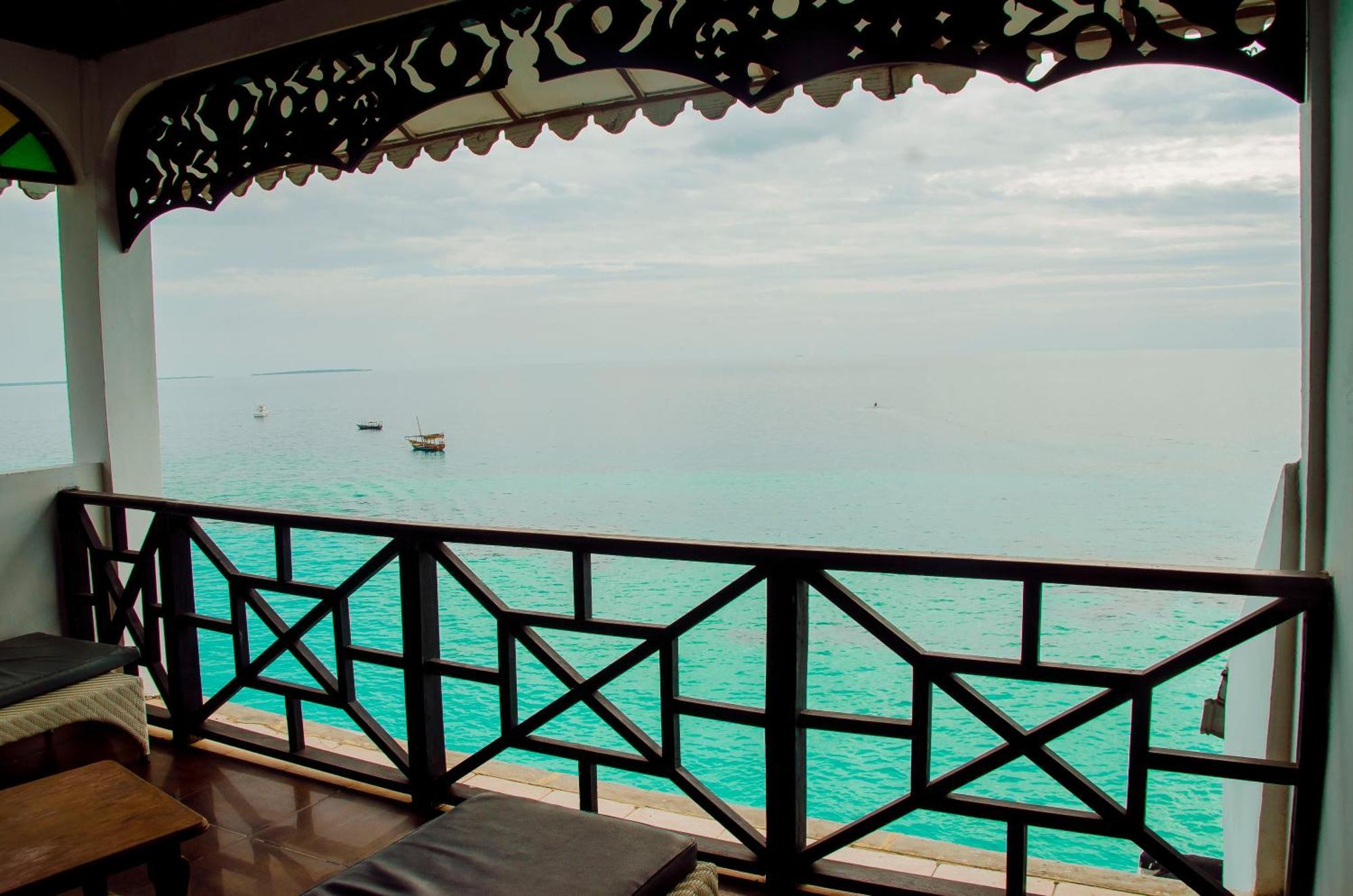 Langi Langi Beach Bungalows Nungwi Bagian luar foto