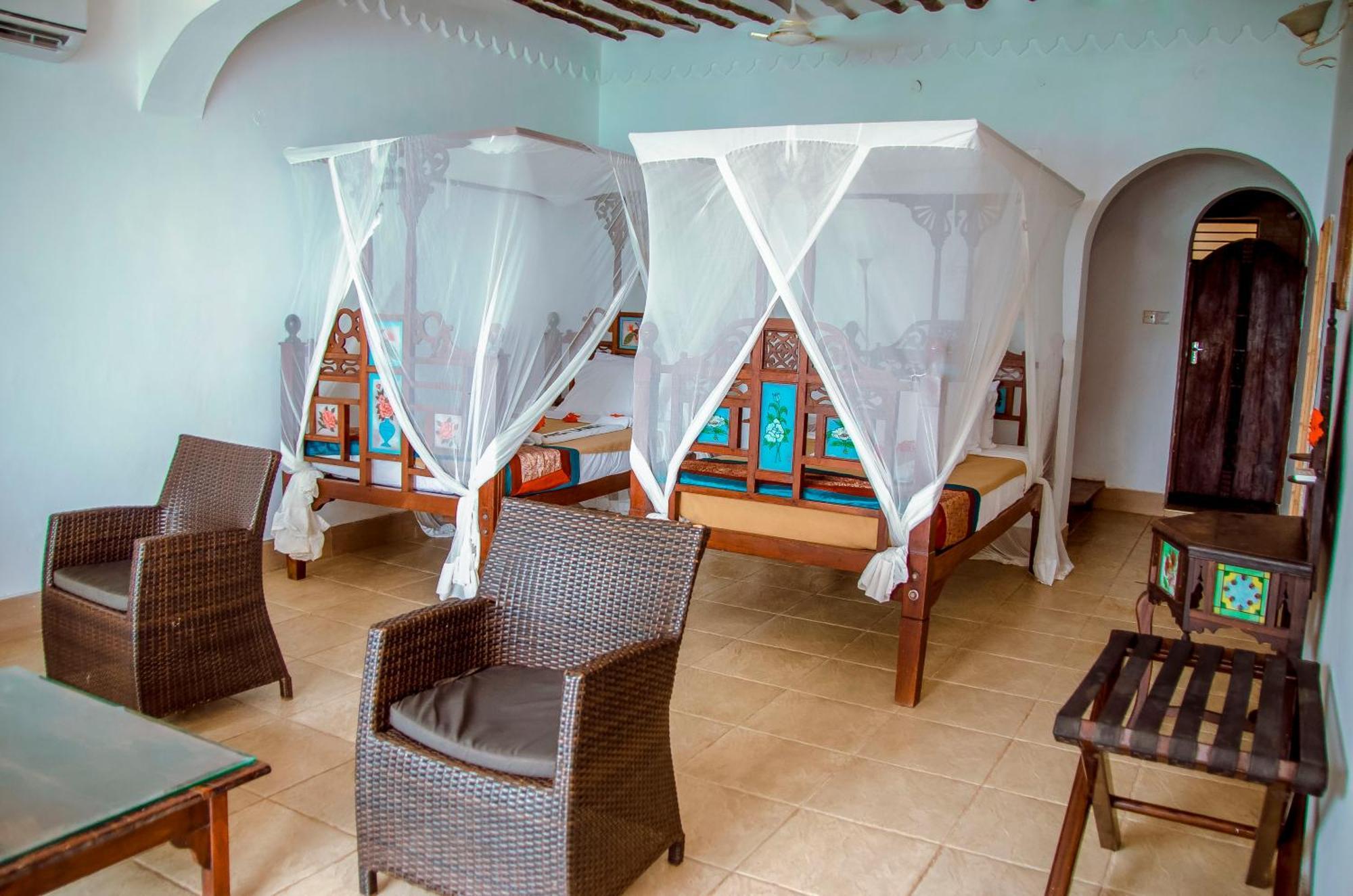 Langi Langi Beach Bungalows Nungwi Bagian luar foto