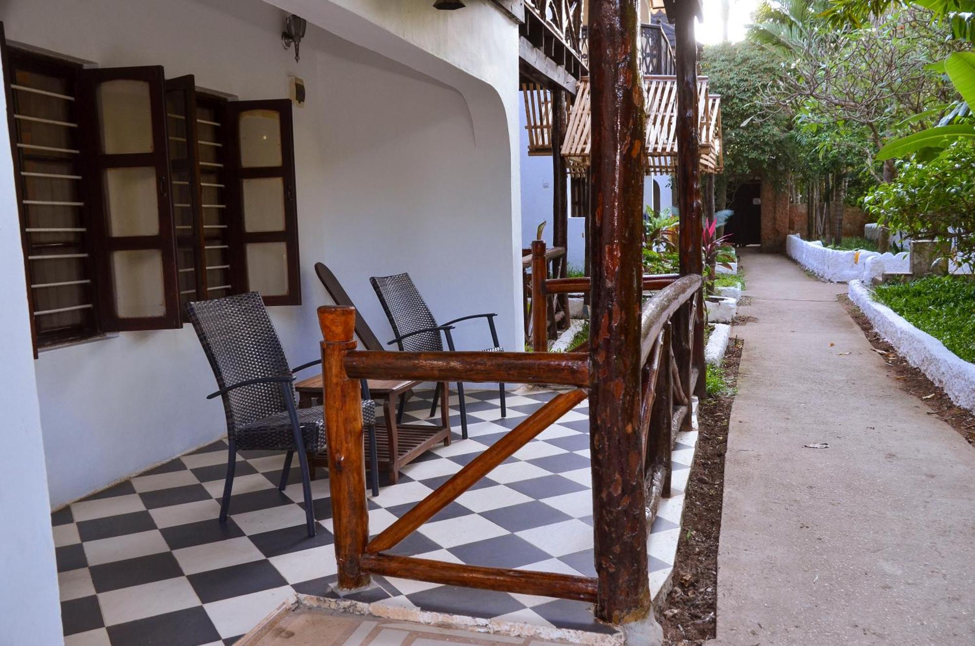 Langi Langi Beach Bungalows Nungwi Bagian luar foto