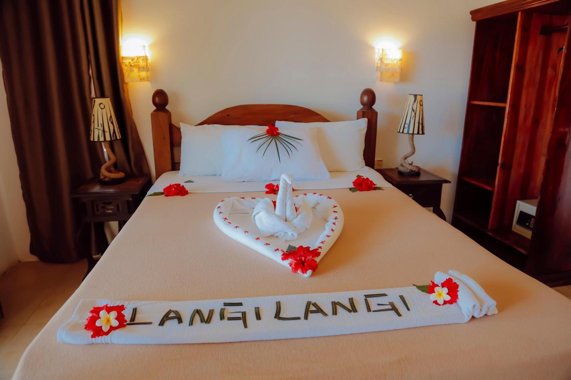 Langi Langi Beach Bungalows Nungwi Bagian luar foto