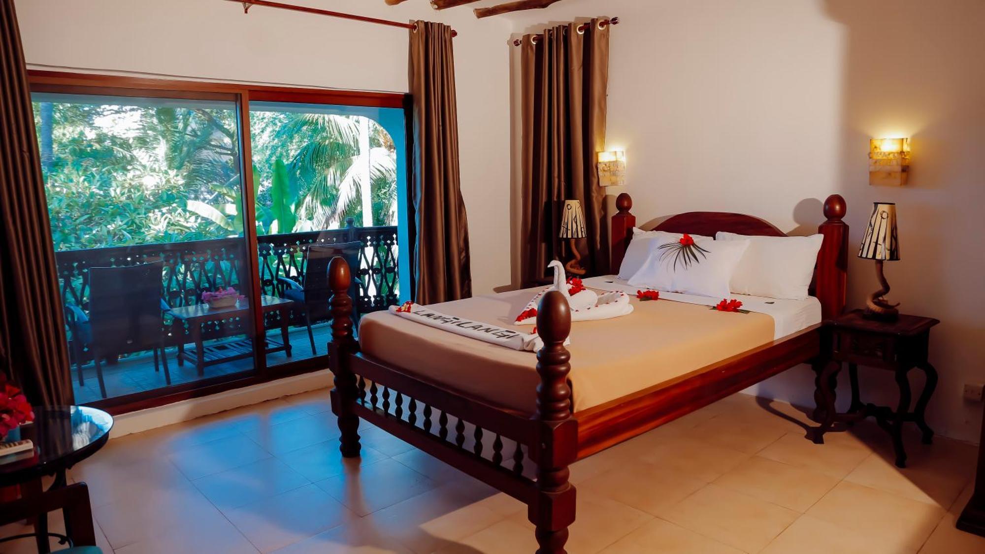 Langi Langi Beach Bungalows Nungwi Bagian luar foto