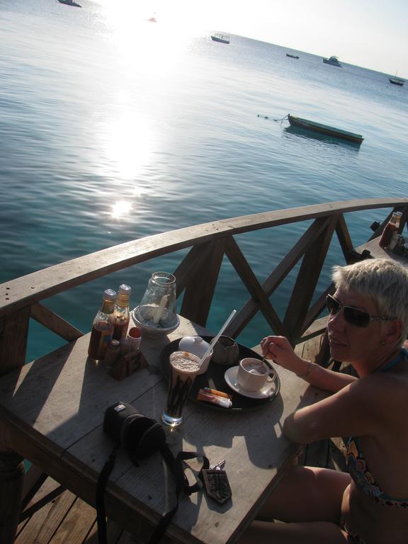 Langi Langi Beach Bungalows Nungwi Bagian luar foto